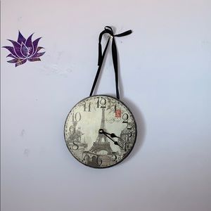 NWT✨Paris Clock w Ribbon ✨